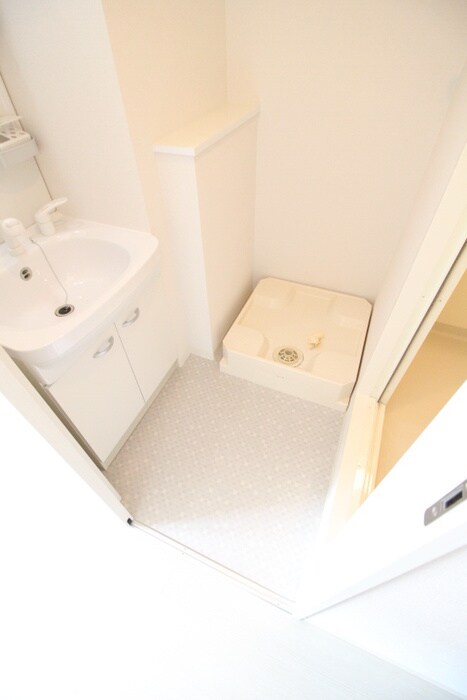 洗濯機置場 Ｍ　ＰＬＡＺＡ香里六番館