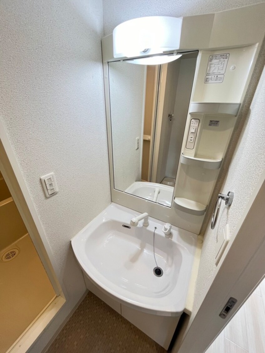 洗面 Ｍ　ＰＬＡＺＡ香里六番館