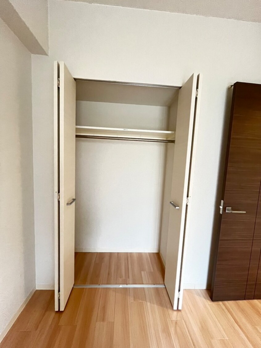 収納 Ｍ　ＰＬＡＺＡ香里六番館