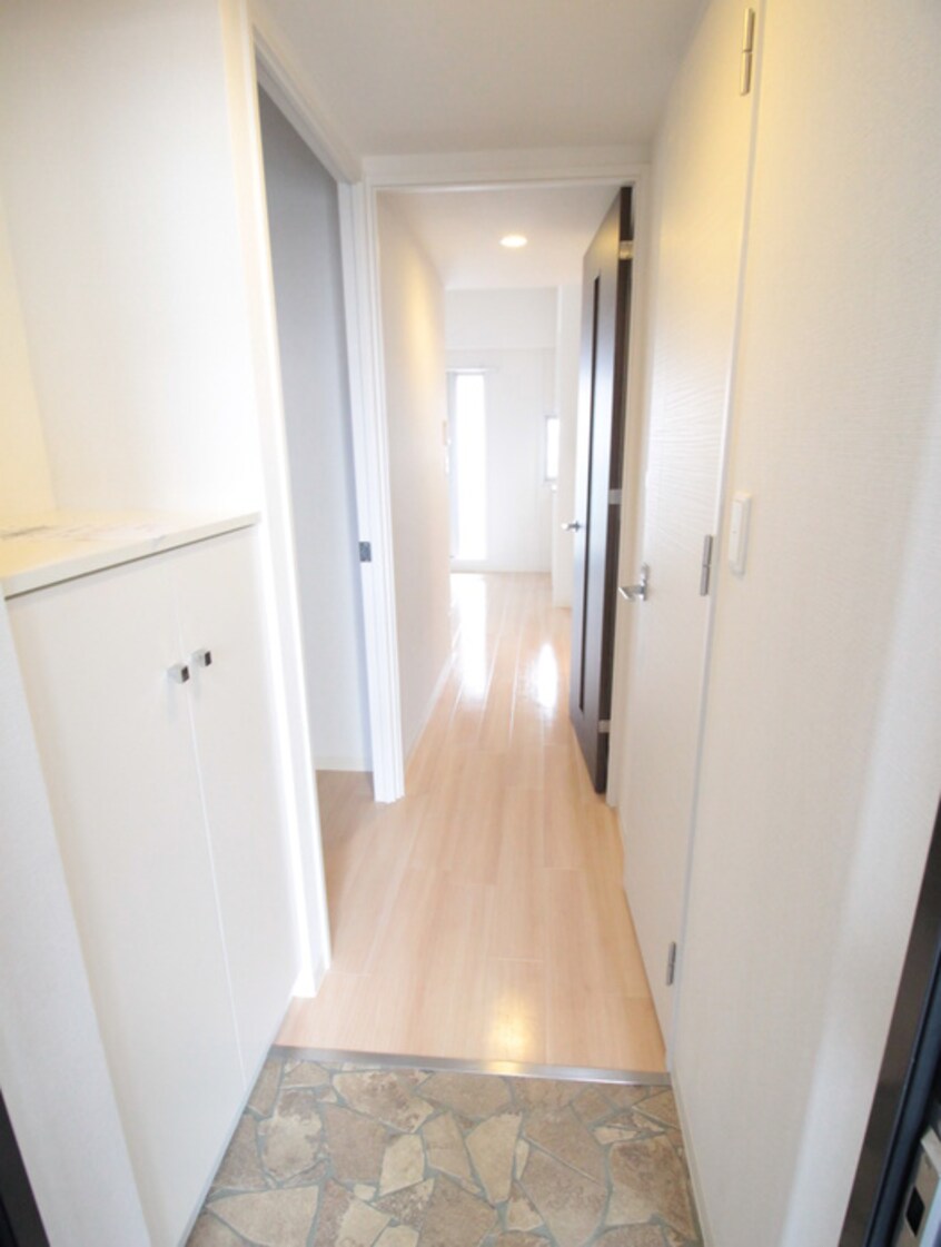 廊下 Ｍ　ＰＬＡＺＡ香里六番館