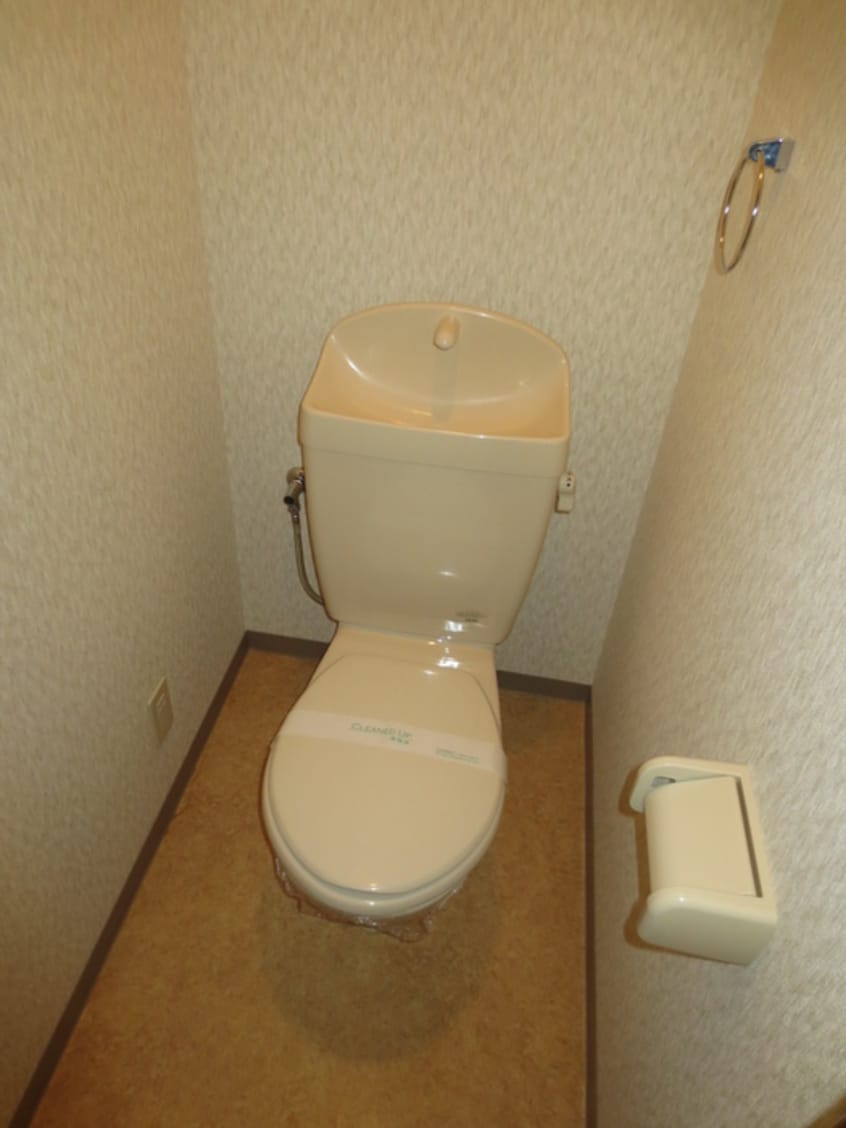 トイレ カ－サ ディ パエ－ゼ