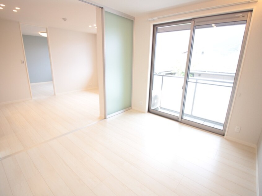 室内からの展望 シャーメゾン岩倉南