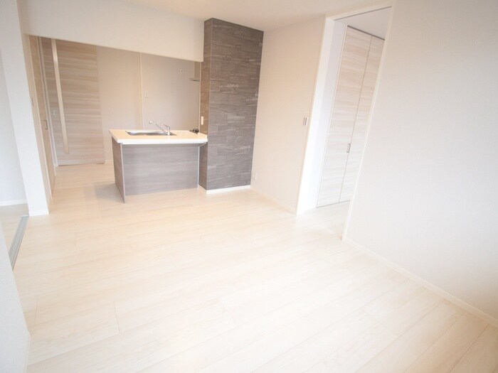 居室 シャーメゾン岩倉南