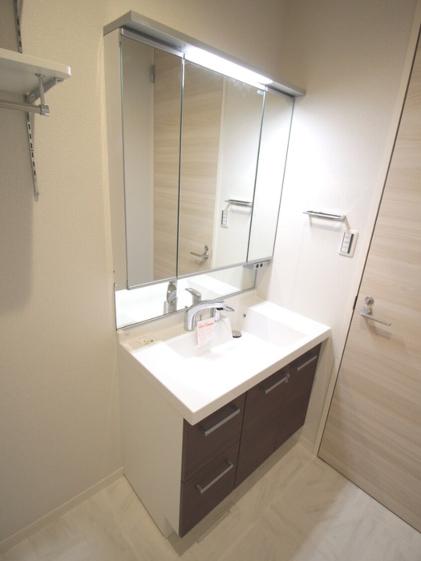 洗面 シャーメゾン岩倉南