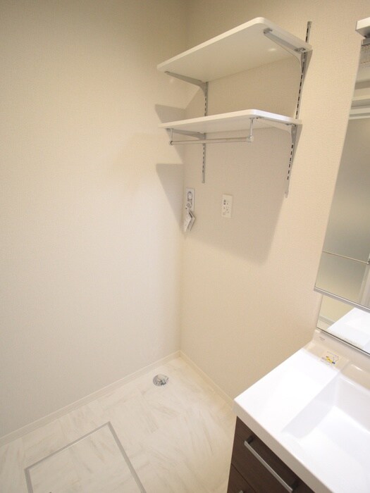 洗濯機置場 シャーメゾン岩倉南