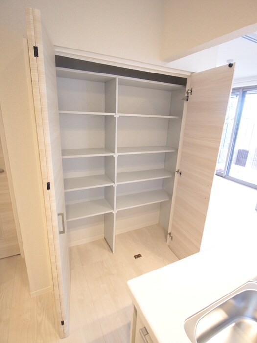 収納 シャーメゾン岩倉南