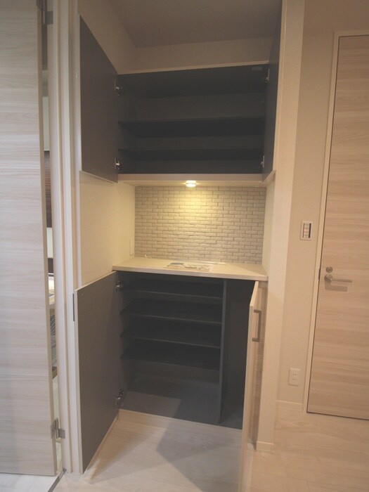 靴箱 シャーメゾン岩倉南