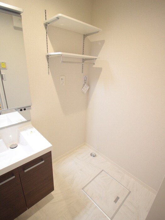 洗濯機置場 シャーメゾン岩倉南