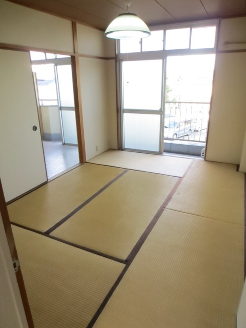 居室 御陵ハイツ