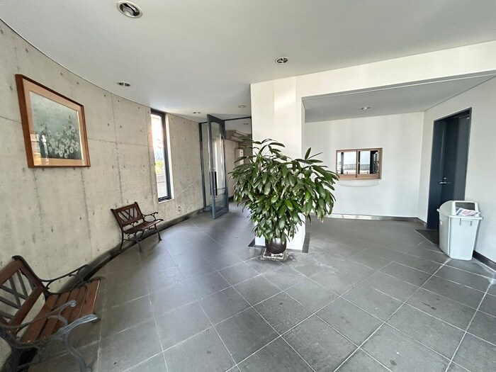 エントランス部分 ホ－ムポ－ト朝日