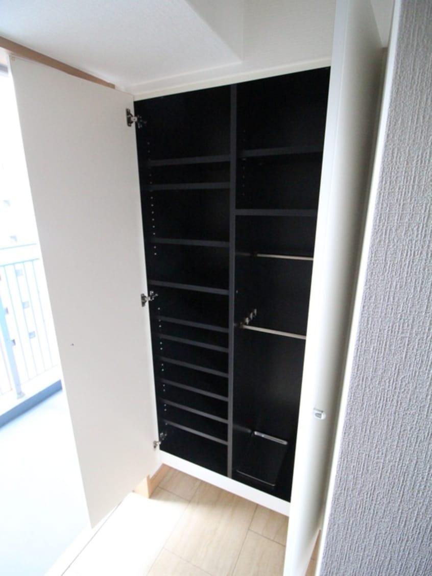 靴箱 ｶｽﾀﾘｱ三宮