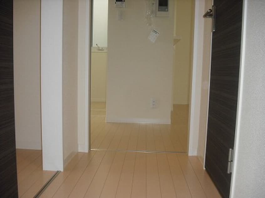 廊下 ロイヤルサニ－ハイツ