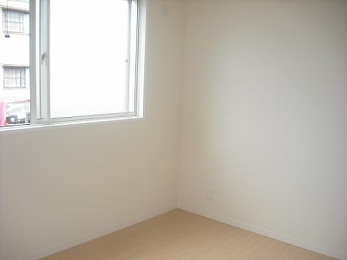 居室 ロイヤルサニ－ハイツ