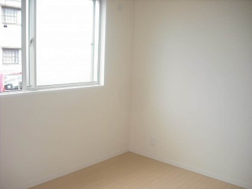 居室 ロイヤルサニ－ハイツ