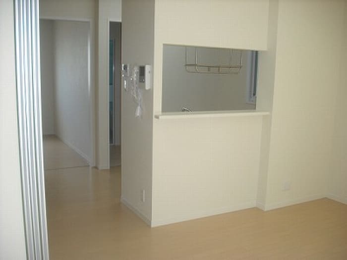 居室 ロイヤルサニ－ハイツ