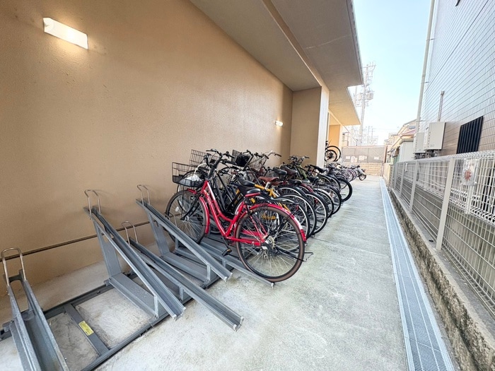 駐輪場 クラシェス新長田