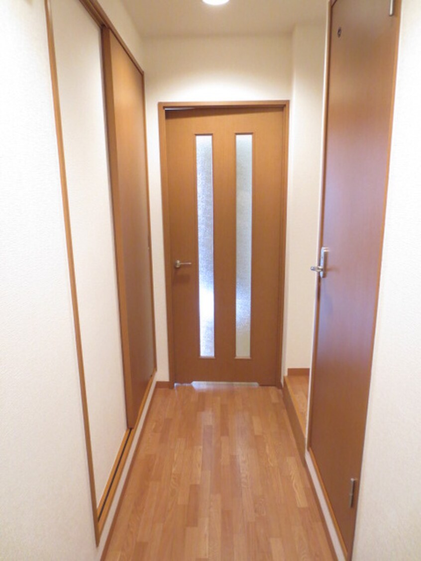 廊下 アネシス鶴見