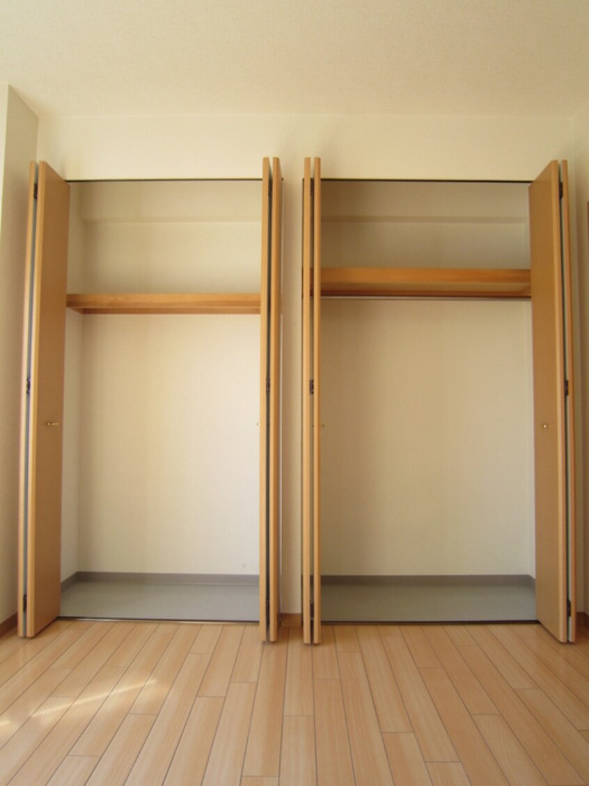 収納 リエス西院