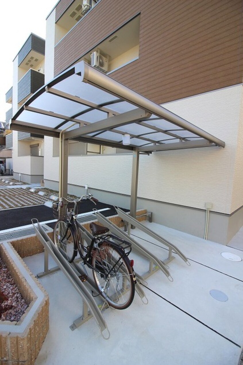駐輪場 フジパレス西三荘Ⅲ番館