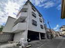 カ－ムロ－ド八王寺の外観