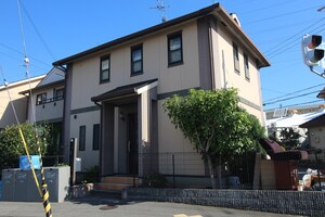ｶﾞｰﾃﾞﾆﾝｸﾞﾀｳﾝﾊｳｽ（WEST）1号