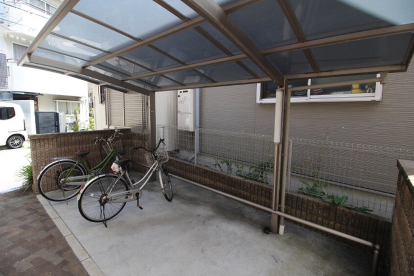 駐輪場 ロベリア宮町