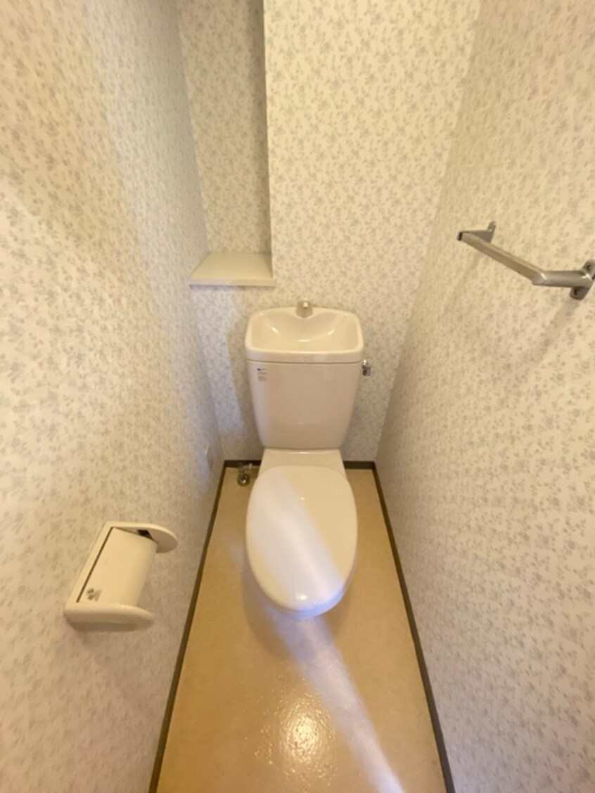 トイレ アルママ－テル