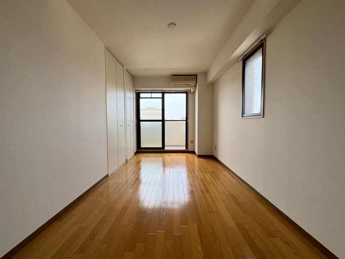 居室 アルママ－テル