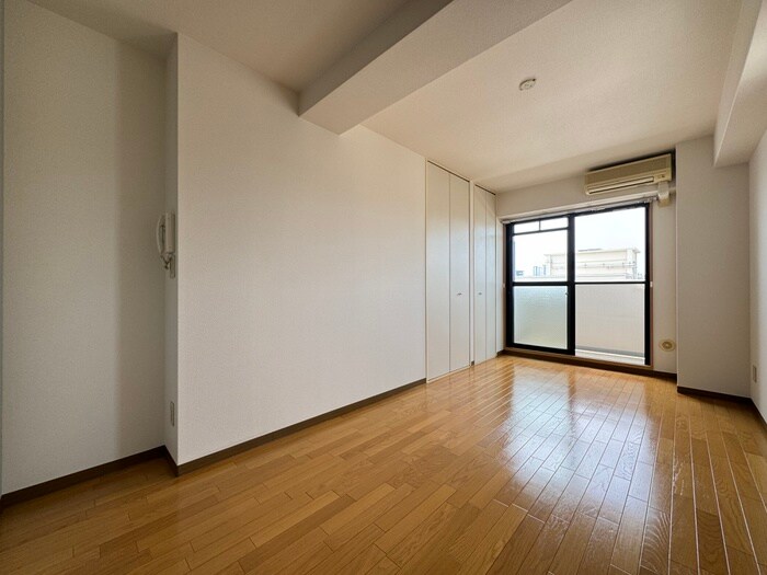 居室 アルママ－テル