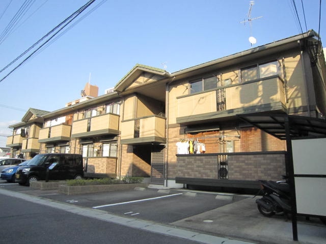 外観写真 メゾンドール榮