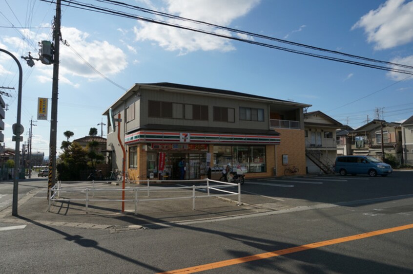 セブンイレブン枚方津田駅前店(コンビニ)まで763m M′Sstyel東倉治