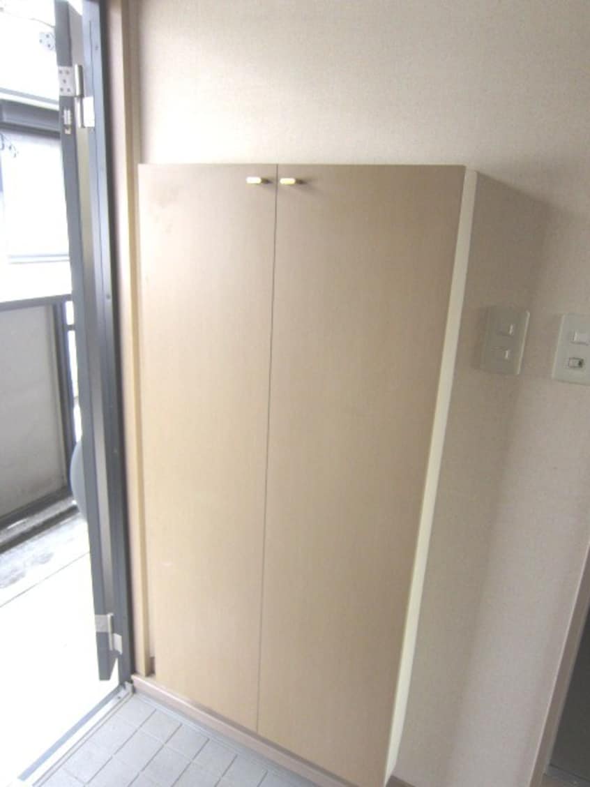 靴箱 RHYTHM新石切B棟