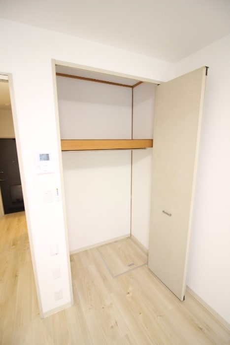 収納 ﾓﾃﾞﾗｰﾄ･ﾅｵ