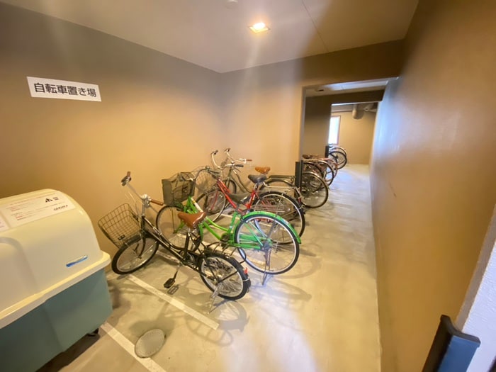 駐輪場 セブンスヘヴン黒門三条
