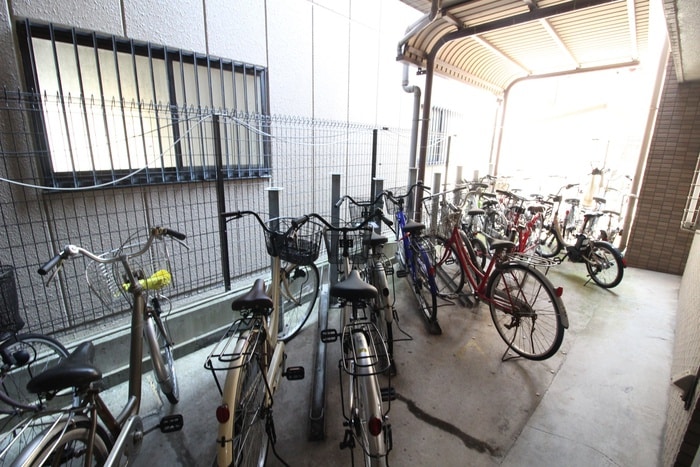 駐輪場 CityLifeプレサンス新大阪(704)