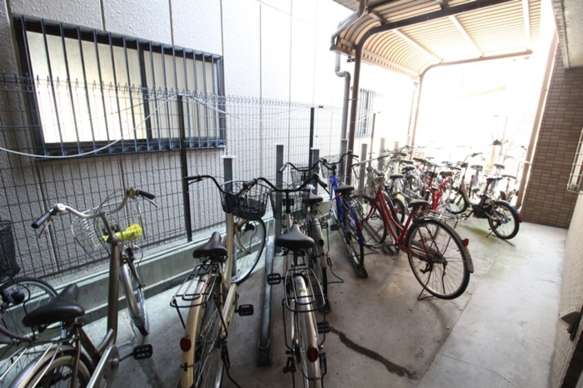 駐輪場 CityLifeプレサンス新大阪(704)
