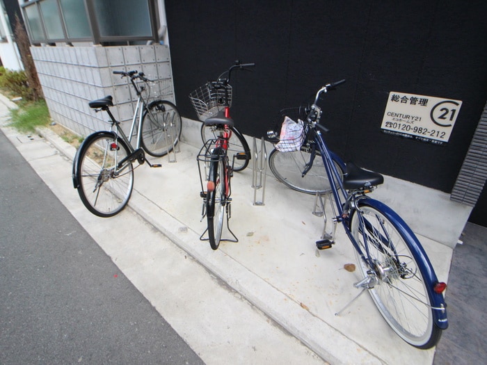 駐輪場 エヌエムスワサントドゥウエスト