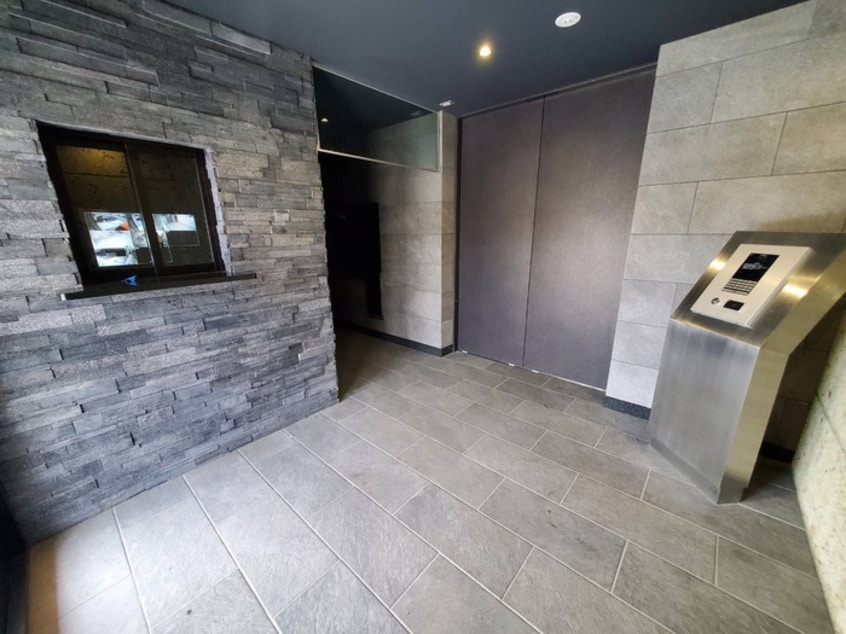 エントランス部分 Ｒ５コート