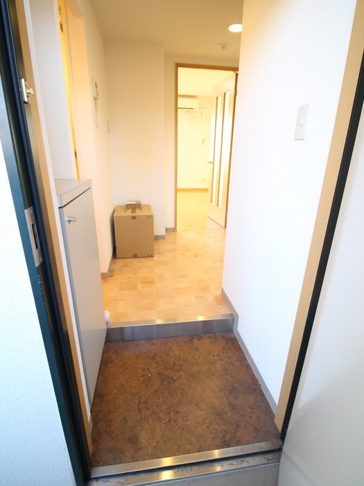 玄関 グランディ－ル西院