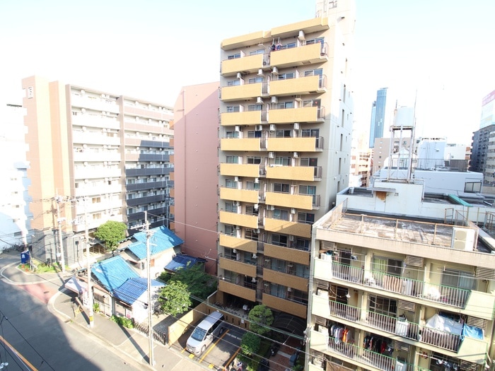 室内からの展望 プレミアムステージ新大阪駅前