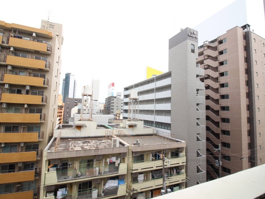 室内からの展望 プレミアムステージ新大阪駅前