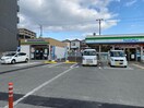 ファミリーマート 豊中島江町店(コンビニ)まで190m ハウゼ南豊中