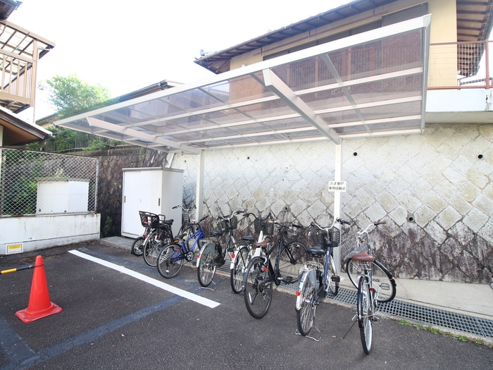 駐輪場 ヴィラ比叡