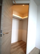 収納 シエリアタワー千里中央(3210)