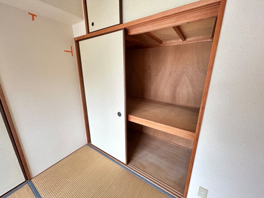 収納 エミネンス辻本Ⅱ