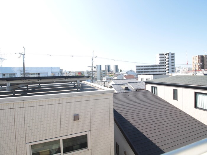 室内からの展望 アイビ－ス・コート