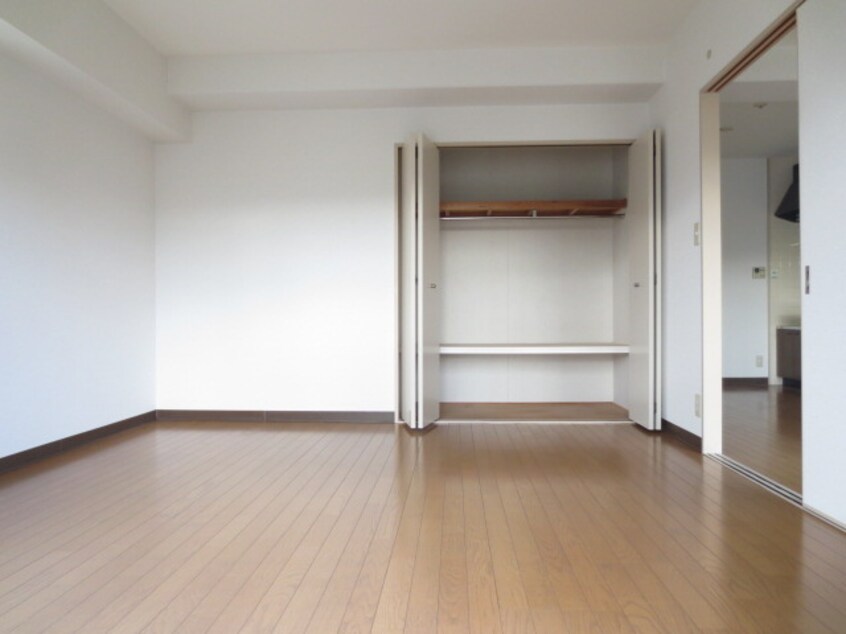 居室 AXIS　MEZON　HINENO