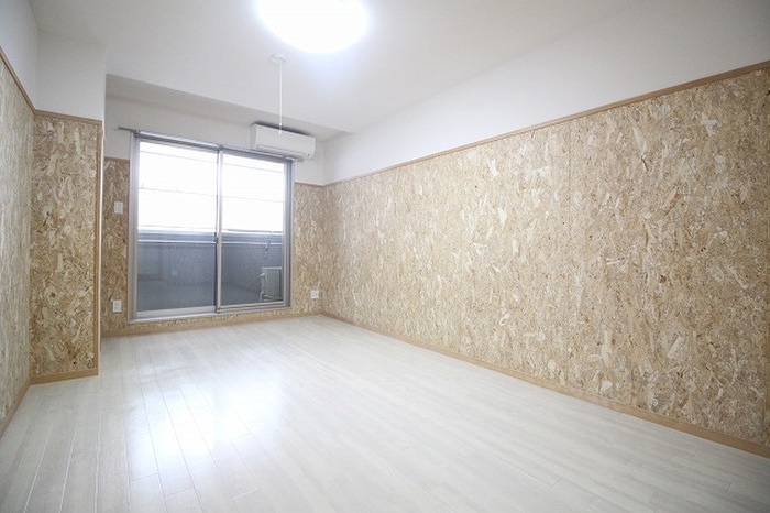 居室 Delizia三条堀川