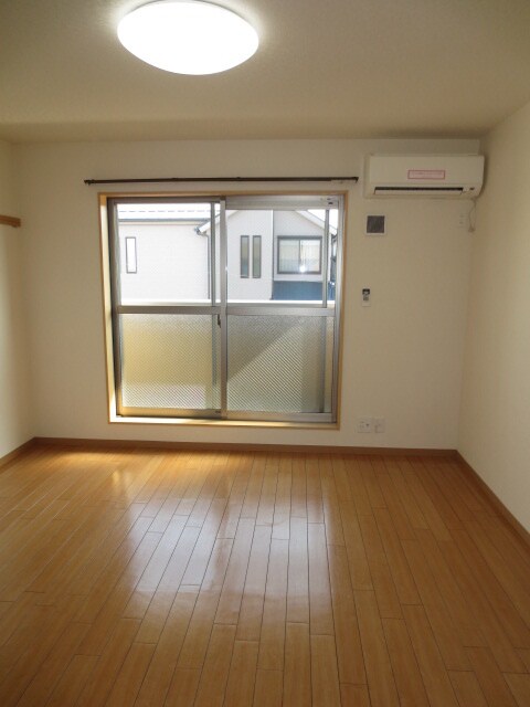 居室 アンジェリック長尾