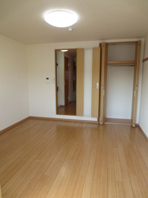 居室 アンジェリック長尾